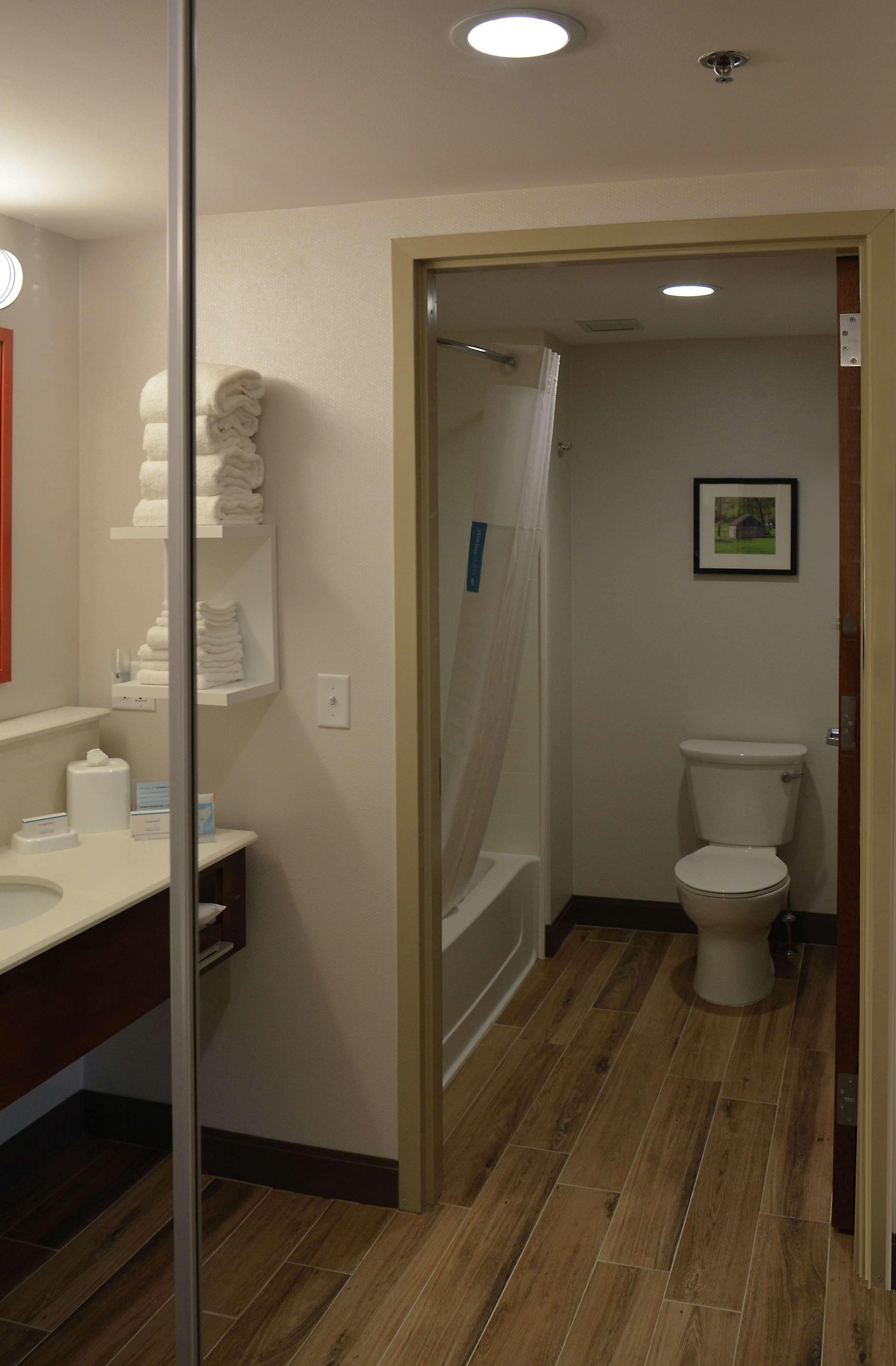 Hampton Inn & Suites Philadelphia/Media Ngoại thất bức ảnh