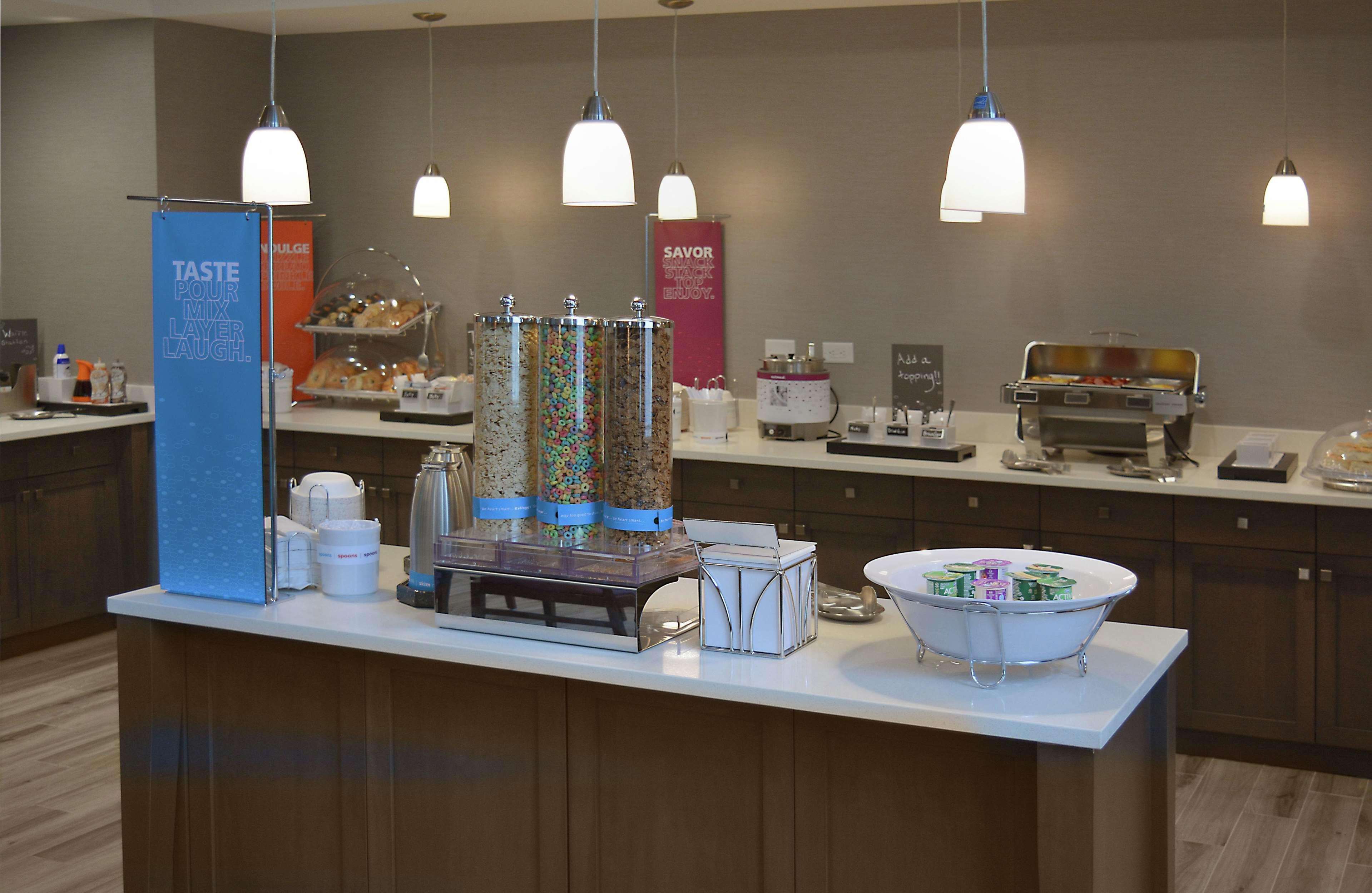 Hampton Inn & Suites Philadelphia/Media Ngoại thất bức ảnh